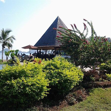 Luwansa Beach Resort Labuan Bajo Exterior foto