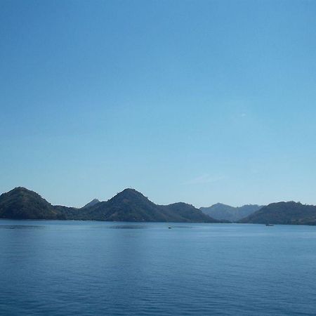 Luwansa Beach Resort Labuan Bajo Exterior foto