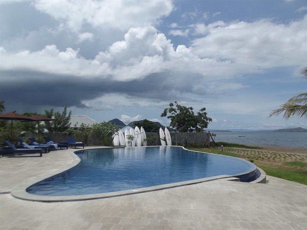 Luwansa Beach Resort Labuan Bajo Exterior foto